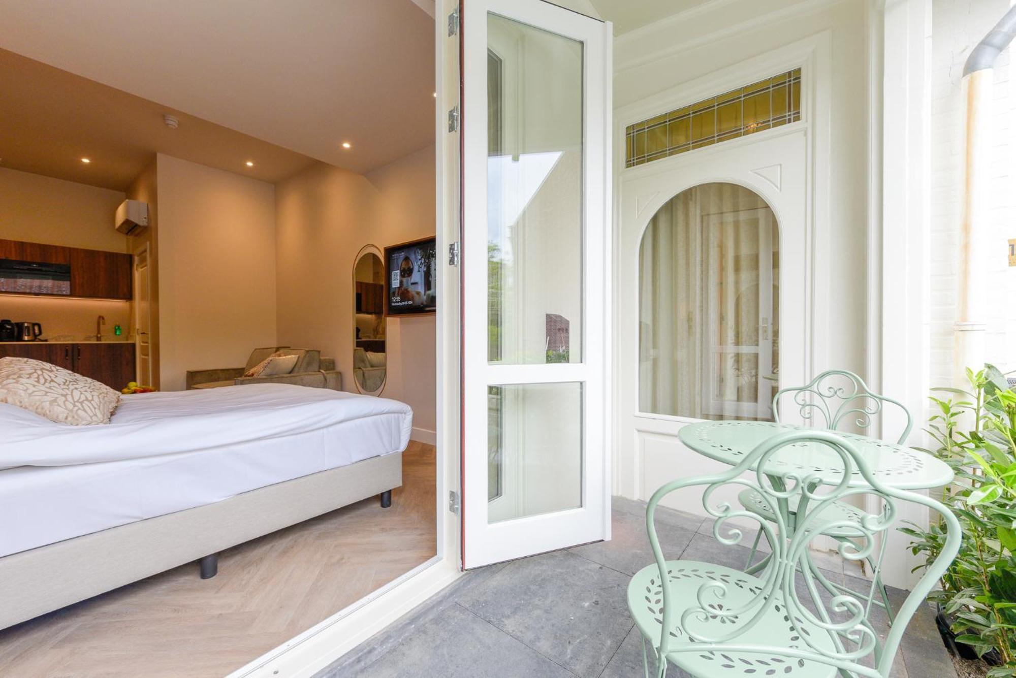 Novallure Villa Margaretha - Short Stay Apartments Rijswijk Extérieur photo