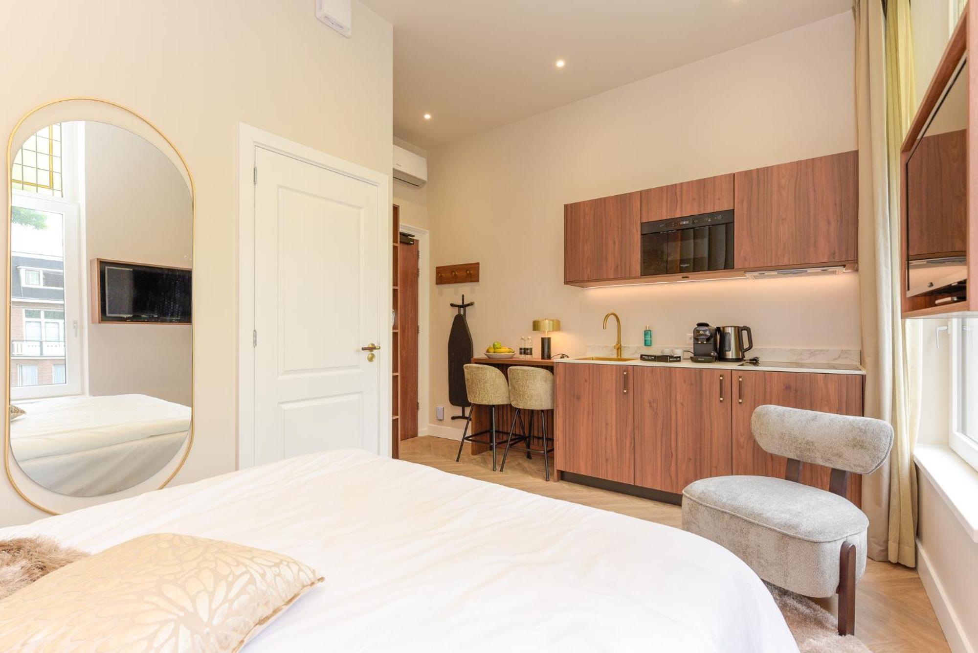 Novallure Villa Margaretha - Short Stay Apartments Rijswijk Extérieur photo