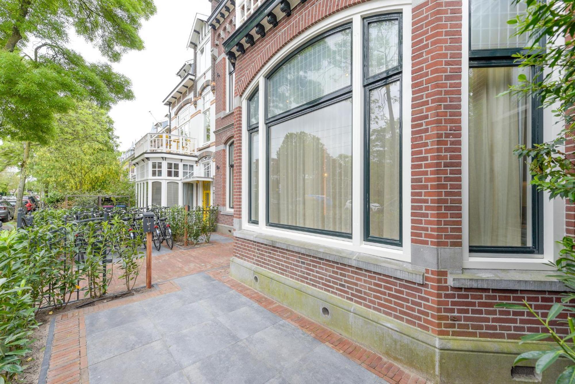 Novallure Villa Margaretha - Short Stay Apartments Rijswijk Extérieur photo