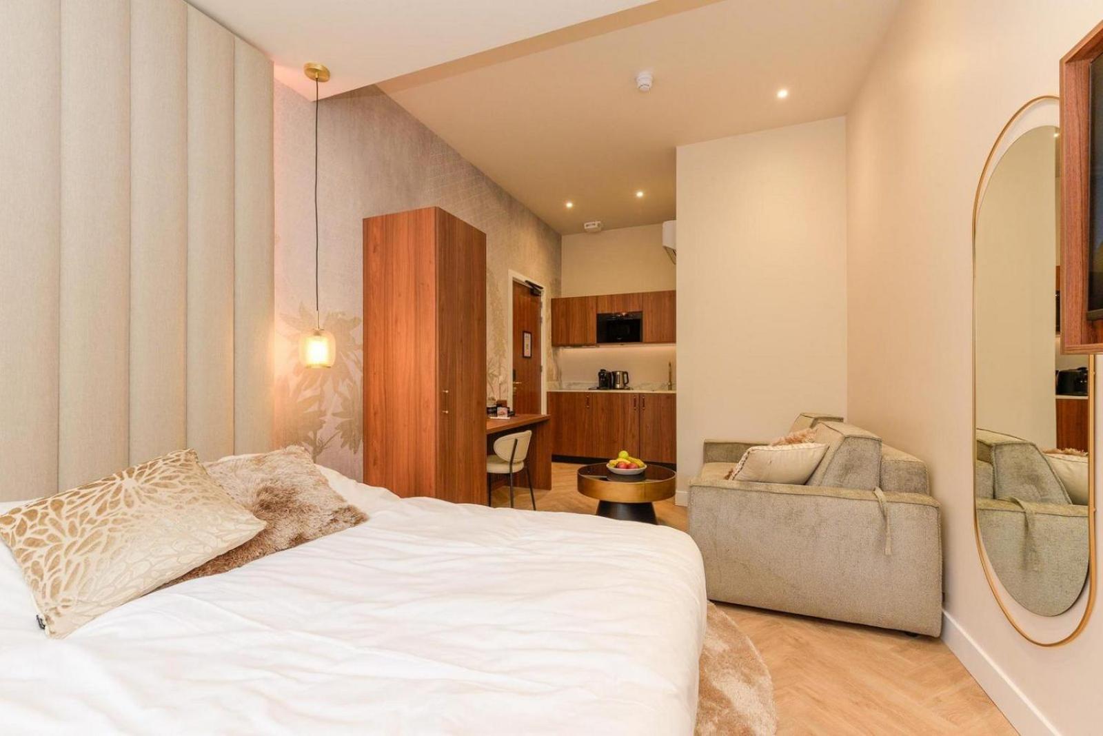 Novallure Villa Margaretha - Short Stay Apartments Rijswijk Extérieur photo
