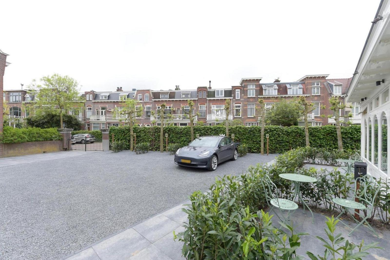 Novallure Villa Margaretha - Short Stay Apartments Rijswijk Extérieur photo