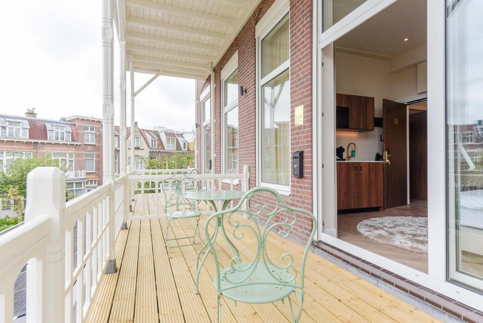Novallure Villa Margaretha - Short Stay Apartments Rijswijk Extérieur photo